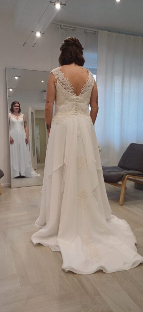 abiti sartoriali da sposa taglia 48